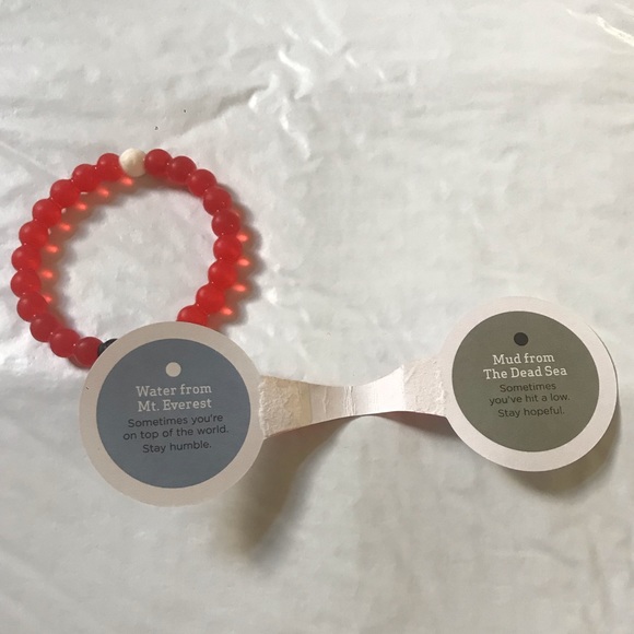 Red Lokai Bracelet - Picture 4 of 5